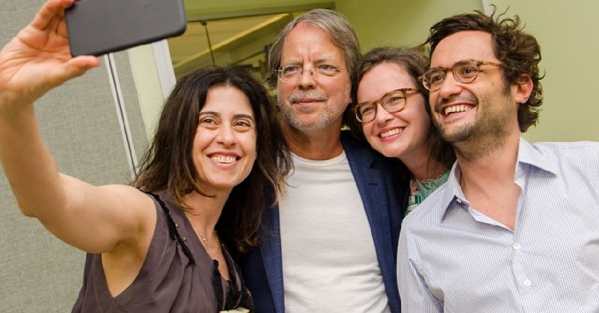 Bem na foto: Fernanda Torres, Mia Couto, a editora da Companhia das Letras Julia Bussius e o publisher Otávio Marques da Costa / Foto: Carol Machado